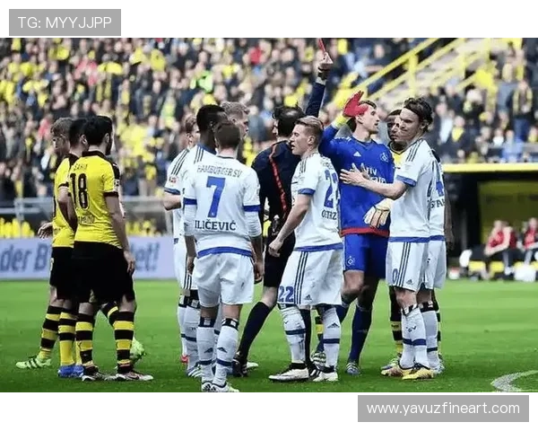 赫塔费尔德边路进攻表现稳健,球队全取三分迎来关键胜利 赫塔费尔德边路进攻表现稳健,球队全取三分迎来关键胜利