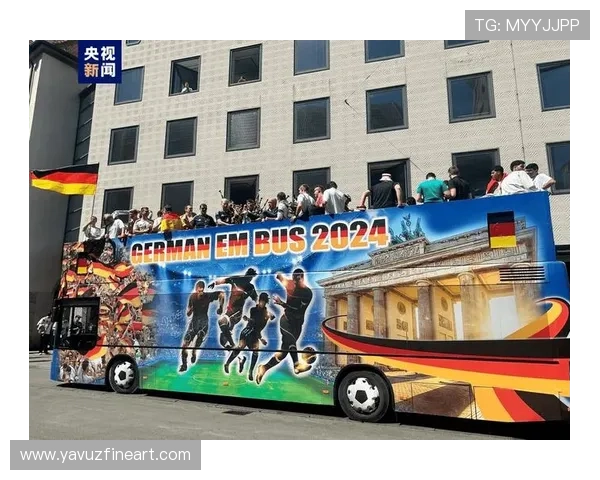 欧洲杯开幕式即将来临，璀璨场面备受期待，激情与荣耀交织的足球盛宴即将上演。