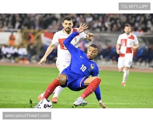 姆巴佩与法国传奇前锋国家队数据对比：地位如何排序